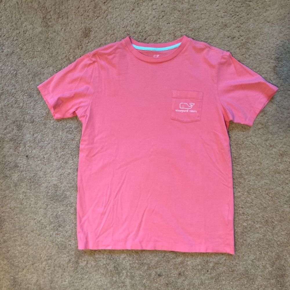 Boys vineyard vines t-shirt